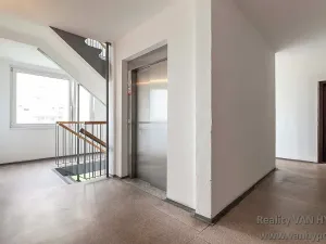 Prodej bytu 3+1, Praha - Bohnice, Ratibořská, 75 m2