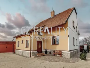 Prodej vícegeneračního domu, Pečky, 280 m2