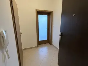 Pronájem bytu 2+kk, Praha - Horní Měcholupy, Mantovská, 51 m2