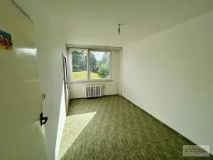 Prodej bytu 3+1, Broumov, Dukelská, 57 m2