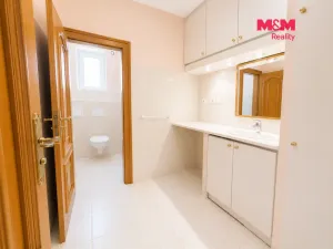 Pronájem bytu 4+1, Kladno, Na stráni, 168 m2