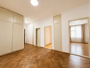 Prodej bytu 3+1, Praha - Nové Město, Petrská, 107 m2