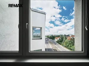 Prodej bytu 2+kk, Praha - Hostivař, Hornoměcholupská, 45 m2