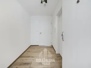 Pronájem bytu 1+kk, Jihlava, Okružní, 45 m2