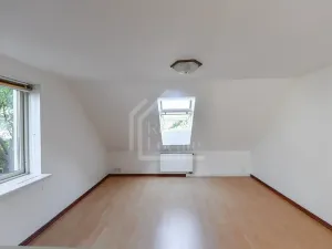 Pronájem rodinného domu, Praha - Dolní Chabry, Podhorská, 230 m2