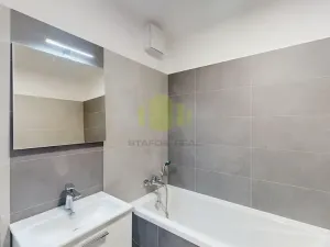 Pronájem bytu 2+kk, Olomouc, Topolová, 56 m2