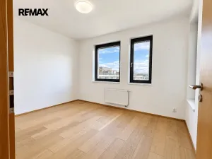 Pronájem bytu 3+kk, Praha - Dolní Chabry, U Traktorky, 77 m2