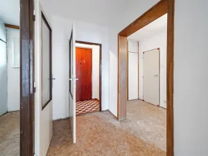 Prodej bytu 2+1, Praha - Kobylisy, Burešova, 62 m2