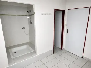 Prodej podílu rodinného domu, Vintířov, 200 m2