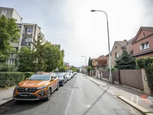 Pronájem bytu 2+kk, Praha - Michle, Podle Kačerova, 43 m2