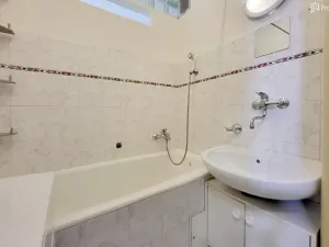Prodej bytu 2+1, Brno, Došlíkova, 52 m2