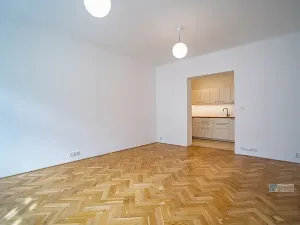 Pronájem bytu 1+1, Praha - Žižkov, Štítného, 39 m2