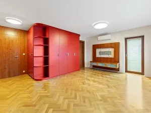 Prodej rodinného domu, Praha - Kyje, Sklenská, 200 m2