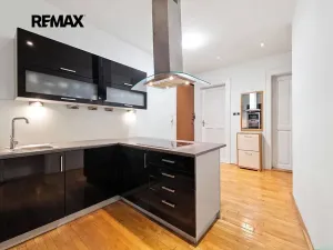 Prodej bytu 3+1, Praha - Nusle, Jaromírova, 80 m2