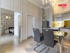 Prodej bytu 5+1, Karlovy Vary, nábřeží Jana Palacha, 340 m2