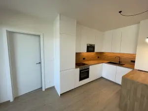 Pronájem bytu 3+kk, Praha - Řeporyje, Haenkeho, 80 m2