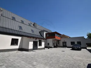 Prodej rodinného domu, Mikulovice, Hlucholazská, 417 m2