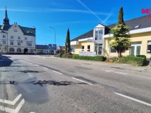 Pronájem obchodního prostoru, Chlumec nad Cidlinou - Chlumec nad Cidlinou IV, Kozelkova, 24 m2