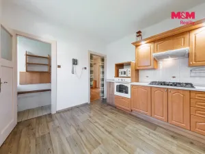 Prodej bytu 3+1, Karlovy Vary, Jiráskova, 74 m2