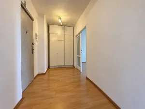 Pronájem bytu 2+1, Praha - Kobylisy, Březiněveská, 80 m2