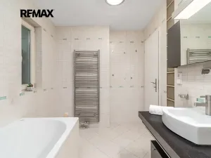 Prodej bytu 3+kk, Praha - Holešovice, Dobrovského, 107 m2