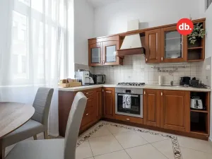 Prodej bytu 1+1, Karlovy Vary, Raisova, 44 m2