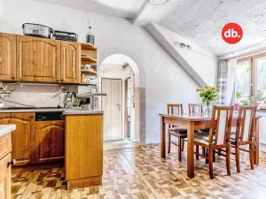 Prodej vícegeneračního domu, Karlovy Vary, K Přehradě, 568 m2