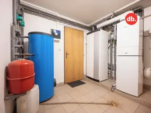 Prodej rodinného domu, Karlovy Vary, Vančurova, 260 m2