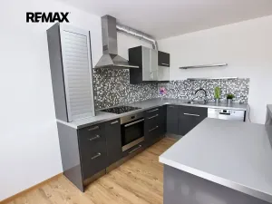 Pronájem bytu 3+kk, Loděnice, Za GZ, 64 m2