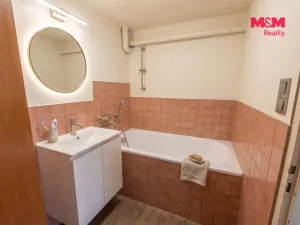 Prodej bytu 2+1, Dolní Krupá, 51 m2