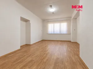 Pronájem obchodního prostoru, Votice, Komenského nám., 120 m2