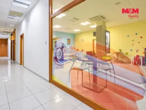 Prodej obchodního prostoru, Otrokovice, Tylova, 750 m2