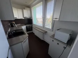 Pronájem bytu 3+1, Jičín, Nám. V. Čtvrtka, 68 m2