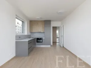 Pronájem bytu 2+kk, Praha - Řeporyje, Haenkeho, 47 m2