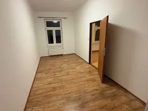 Pronájem bytu 2+1, Praha - Michle, Nuselská, 55 m2