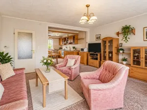 Prodej rodinného domu, Seč, Sídl. 9. května, 294 m2