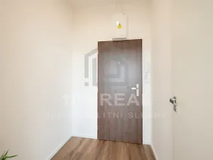 Pronájem bytu 2+kk, Pardubice, třída Míru, 52 m2