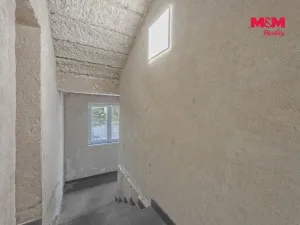 Pronájem komerční nemovitosti, Praha, Seifertova, 100 m2