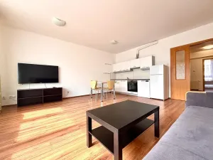 Pronájem bytu 3+kk, Praha - Karlín, Křižíkova, 73 m2