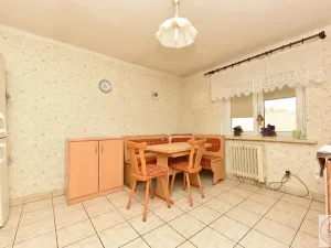 Prodej rodinného domu, Černuc, 240 m2