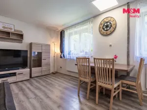 Prodej rodinného domu, Měchenice, V Luhu, 131 m2