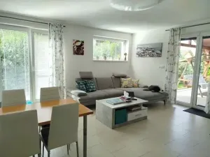 Prodej rodinného domu, Krhanice, 211 m2