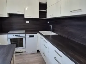 Prodej bytu 2+1, Kroměříž, Velehradská, 56 m2