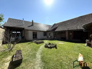 Prodej rodinného domu, Kozlany, 200 m2