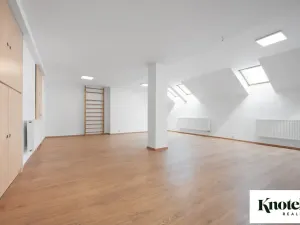 Pronájem kanceláře, Brno, Štefánikova, 400 m2