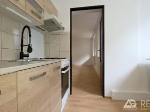 Pronájem bytu 3+1, Praha - Dejvice, Krohova, 76 m2