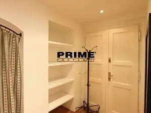 Pronájem bytu 3+1, Praha - Nové Město, Odborů, 80 m2