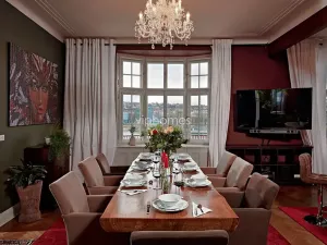 Pronájem bytu 4+1, Praha - Nové Město, Na hrobci, 183 m2