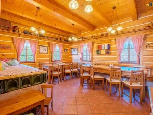 Prodej restaurace, Deštné v Orlických horách, 751 m2