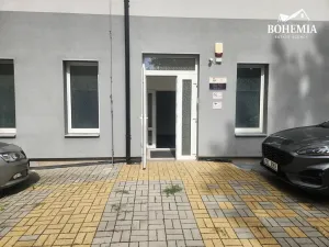 Pronájem obchodního prostoru, Teplice, 28. října, 80 m2